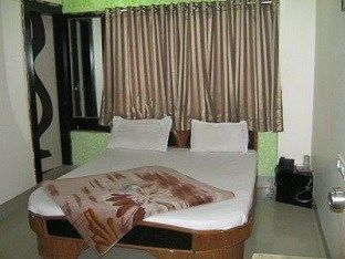 Отель Angan Residency Ахмедабад Экстерьер фото